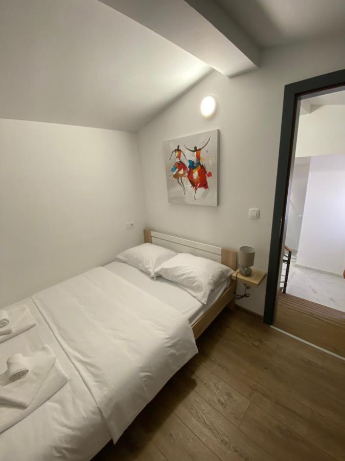 Holiday Home “Marko” With Heated Pool! Nin Exterior foto