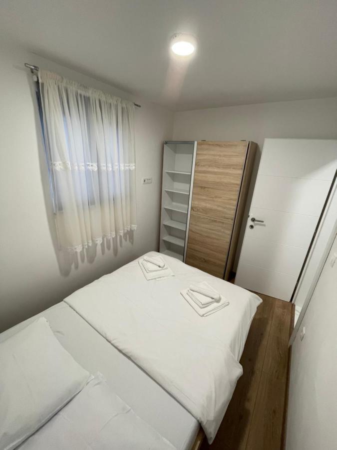 Holiday Home “Marko” With Heated Pool! Nin Exterior foto